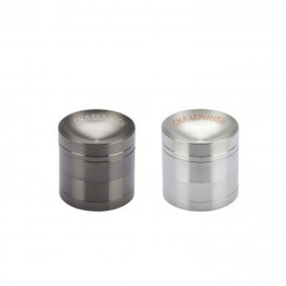 Weitwinkelaufnahme des Champ High Aluminium Grinders – 4-teilig, Ø 52 mm, gruppenbild